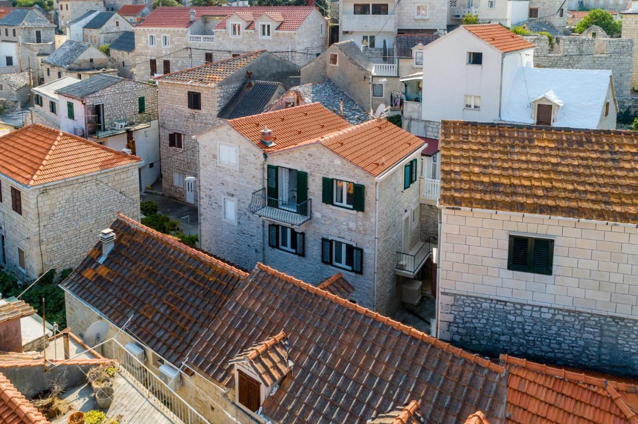 Apartments Sonja Pucisca Εξωτερικό φωτογραφία