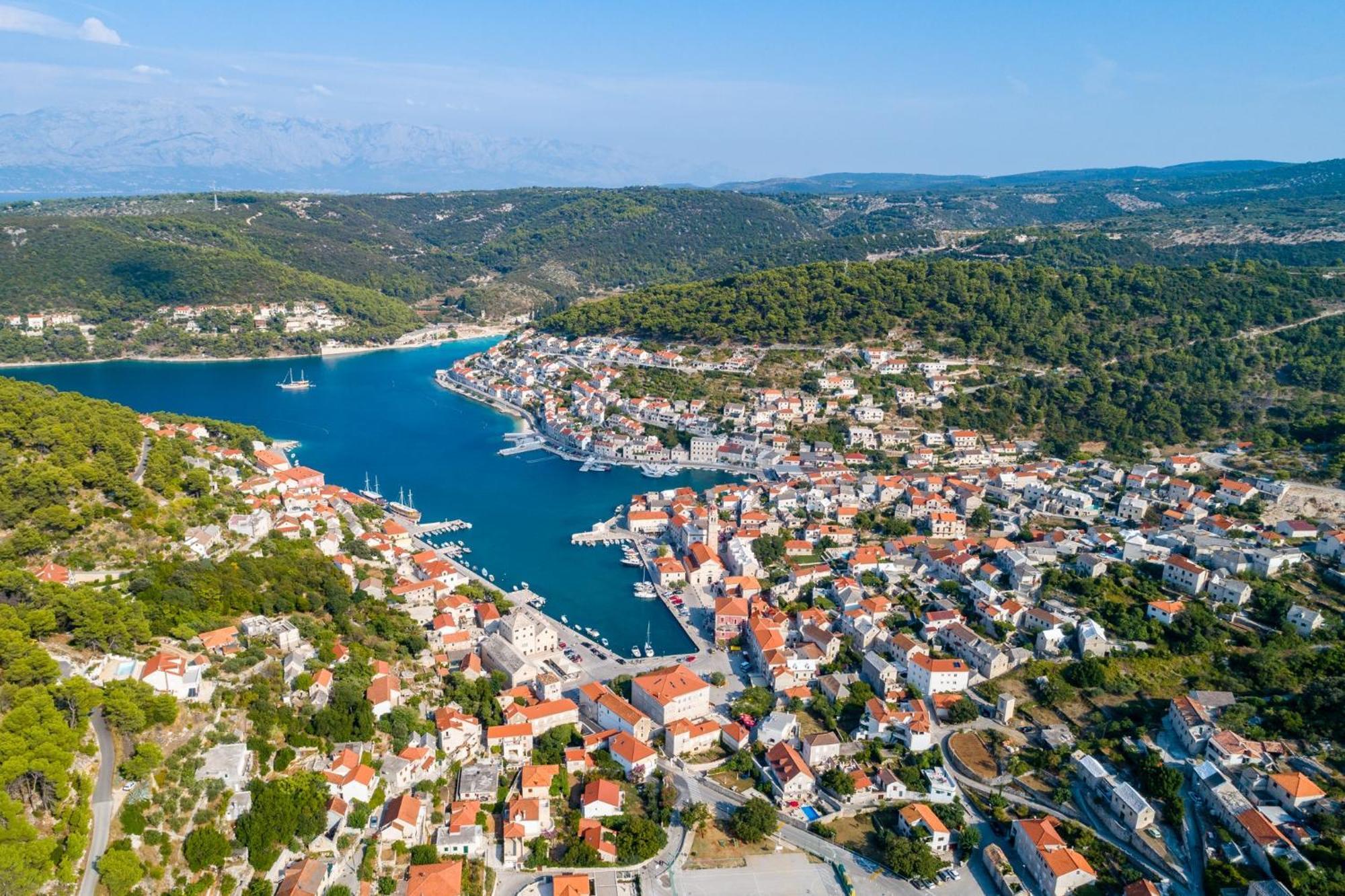 Apartments Sonja Pucisca Εξωτερικό φωτογραφία